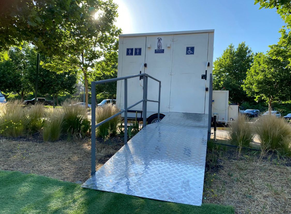 Módulo de accesibilidad Maihue adaptado para personas con movilidad reducida